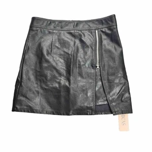 Finesse Faux leather mini skirt with side zip size Large - Picture 1 of 7