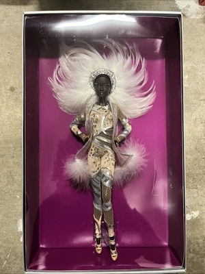 Stephen Burrows PAZETTE Barbie W3459 Gold Label 2012 in Shipper 4500 Produced - Image 1 of 4