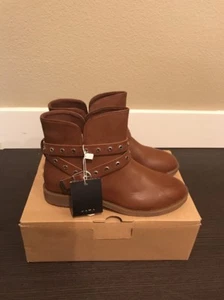 Zara Girls Brown Strap Detail Boots Sz3 NEw In Box - Picture 1 of 9