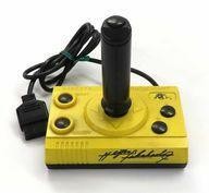 Used Famicom software Hudson joystick [signed by Meijin Takahashi] (no box