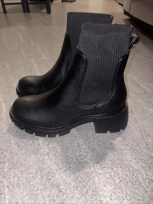 Steve Madden Howler Botas Chelsea Tacón Grueso Negras Para Mujer Talla 8 NUEVAS Foto 1 de 4