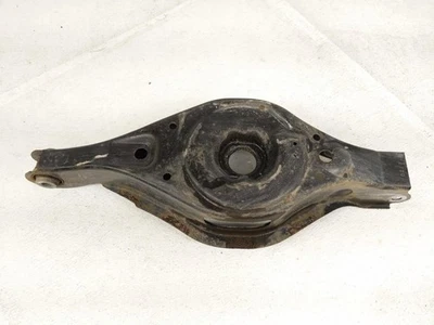 Brazo de control del asiento de resorte del pasajero trasero Nissan Altima 2019-2025 - tracción trasera Foto 1 de 4