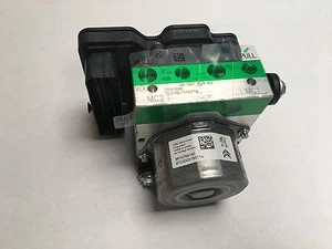 pompe-Bloc hydraulique ABS/calculateur ABS PEUGEOT 308/Citroen C4 picasso 1.6HDI - Picture 1 of 4