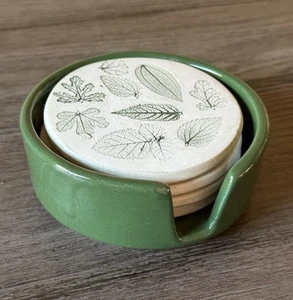 Set aus 4 einzigartigen Kunstkeramik Untersetzern 4" grünen Blattabdrücken mit glasiertem Halter - Bild 1 von 17
