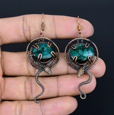 Серьги ювелирные изделия из медной проволоки ручной работы с изумрудами созданные в лаборатории - Изображение 1 из 4