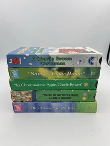 5 Lot Charlie Brown Peanuts Vintage VHS Tapes Christmas Pumpkin Birthday  Snoopy - Imagen 1 de 15