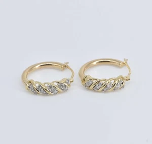 14K 17mm Diamond Striped Fashion Hoop Earrings Yellow Gold *33 - Picture 1 of 4