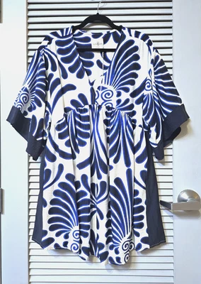 Vestido plisado kimono estampado blanco y azul L Foto 1 de 4