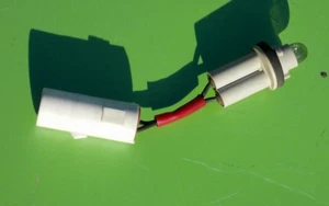 TOYOTA COROLLA 84-86 FRONT TURN SIGNAL CORNER LIGHT WIRE HARNESS 81615-12190 OEM - Picture 1 of 8