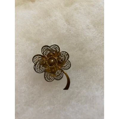 Broche trébol de cuatro hojas vintage en fibragree de cobre y latón. Foto 1 de 4