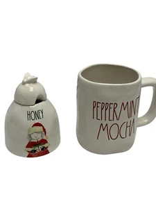 Lotto Natale Rae Dunn Tazza Caffè Menta Piperita Moka Signora Clause Barattolo Miele No Cucchiaio - Foto 1 di 6