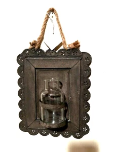 Rustic new Framed wall vase in distressed Tin - Picture 1 of 3