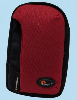 Lowepro Tahoe 30 Compact Digital Camera Case 3" x 1.5" x 5" - Image 1 of 4