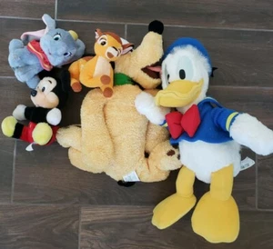 Disney Lote de 5 Peluches Mickey Pluto Pato Donald Bambi Dumbo. - Imagen 1 de 1