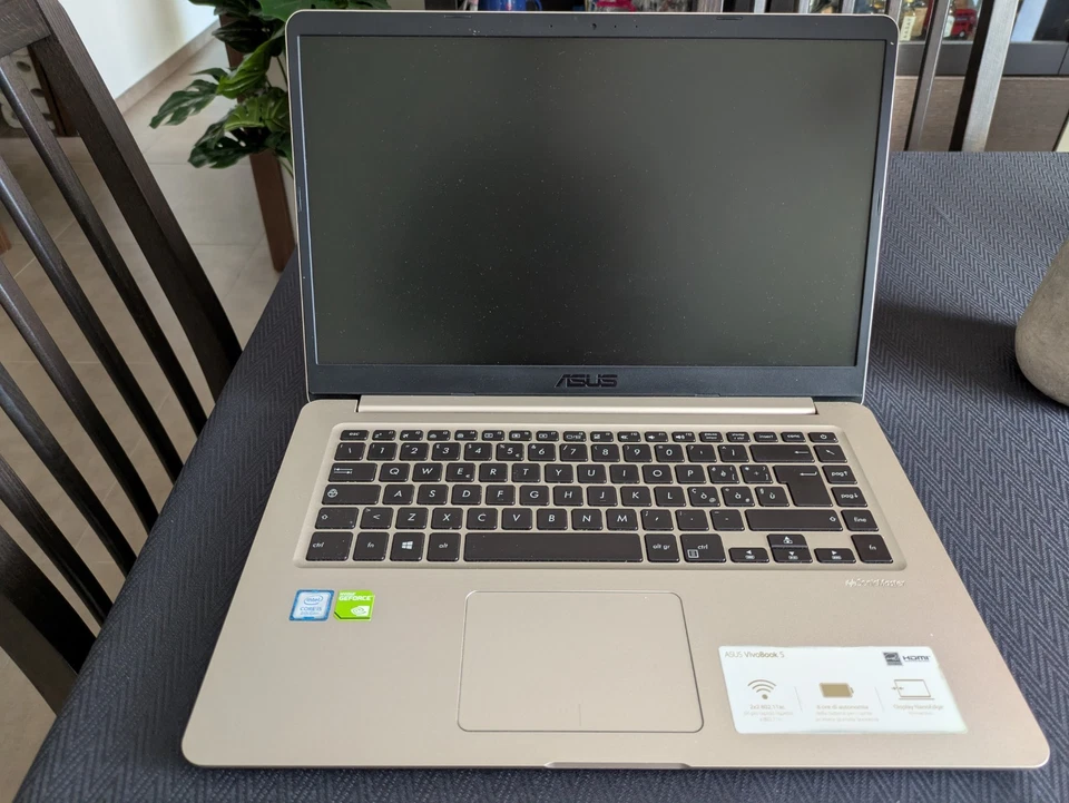 Notebook ASUS VivoBook S510U (trattato benissimo, velocissimo!) - Immagine 1 di 4