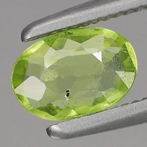 0.45ct 5.9x4.1mm Oval Natural Unheated Untreated Green Colour Peridot, Myanmar - Picture 1 of 4