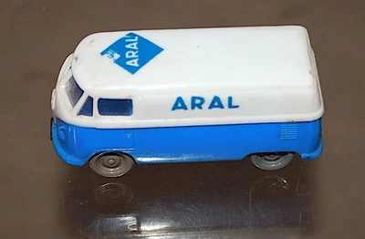 1963 VOLKSWAGEN T1 BUS BY ARTHUR HAMMER PROMO FOR ARAL RARE - Image 1 of 4
