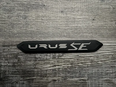  Lamborghini Urus SE боковой значок эмблема (только 1) - Изображение 1 из 2