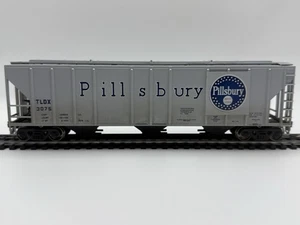 HO Athearn Pillsbury 50’ Boxcar 3075 – KD Couplers Metallräder Graffiti Detail  - Bild 1 von 4