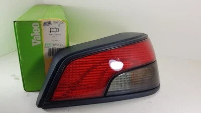 NEUF Feu arriere droite valeo 85101 Peugeot 306 - Photo 1/3