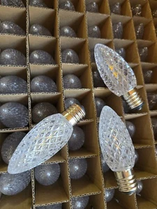 Pack of 100 Brightown Bulbs C9 E17 Faceted Warm White 30 Lumens Decorative Bulb - Picture 1 of 10