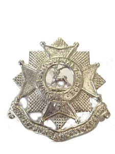 Bedfordshire und Hertfordshire Regiment Militär Mützenabzeichen QC - Bild 1 von 1