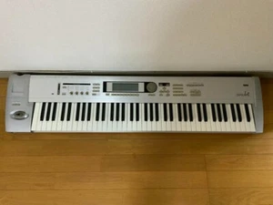 KORG TRITON Le Music Workstation As-Is For Parts From Japan Free Shipping - Picture 1 of 9