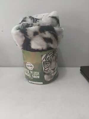  Northwest American Heritage Collection WHITE TIGER Royal Plush Raschel Throw  - Image 1 of 4