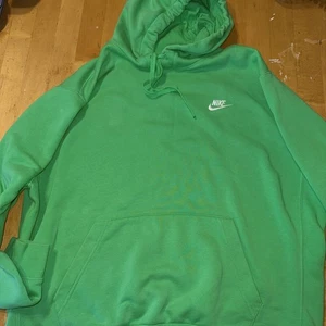 Nike Sportswear Club Fleece Pullover Hoodie Green Size XL - Picture 1 of 7