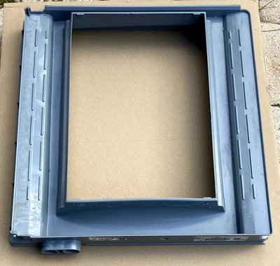 Вертикальный сливной поддон Goodman Air Handlers 0161A00052 для ARUF37C14 ARUF43C14 AVPTC - Изображение 1 из 4