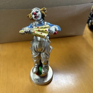Statuina pagliaccio Mida Argenti con ombrello in piedi su palla -Made in Italy alta 8,5" - Foto 1 di 5