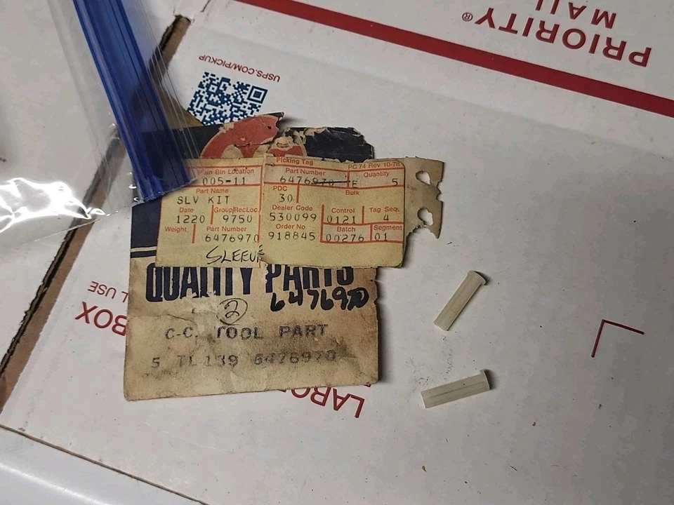 Chevrolet GM 1973-1980 transmisión velocímetro llave de transmisión TL139 6476970 lote de 2 Foto 1 de 2