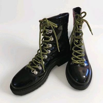 BOTAS DE MOTO DE COMBATE FOREVER 21 TALLA 9 CHAROL NEGRO PLATA CON OJALES CON CORDONES  Foto 1 de 4