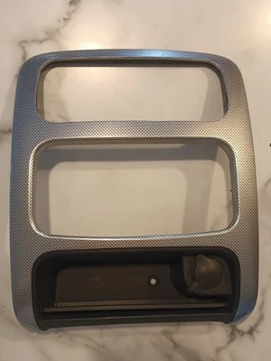 2002-07 Jeep Liberty Dash Radio Climate Bezel Panel Diamond Plate Free Shipping - Image 1 of 4