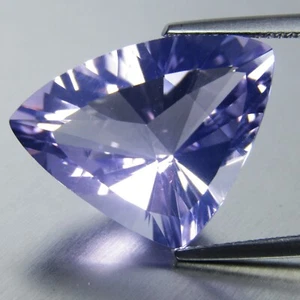 14.02Cts Massive Natural Lavender Color Quartz Fancy Trillion Cut Loose Gem VDO - Picture 1 of 4