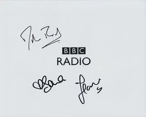 Fearne Cotton, Sara Cox y Mike leyeron foto firmada a mano 8x10, autógrafo radio DJs - Imagen 1 de 2