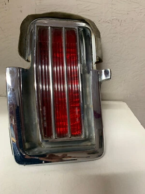 Lanterna traseira direita 1965 Oldsmobile 98 fabricante de equipamento original 65 noventa e oito - Imagem 1 de 4