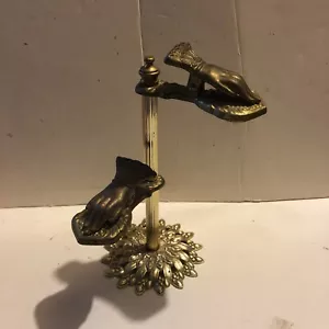 Guante de mano vintage de latón como dos clips soporte soporte para letras primavera victoriana - Imagen 1 de 7