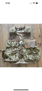 2XL MossyOak Bottomland Tactical Run-n-Gun Turkey Vest w/Seat Cushion/Blaze Flag - Picture 1 of 10