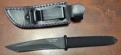 NAVAJA DE BOTA TÁCTICA TANTO CENTRO DE RENDIMIENTO OPERACIONES ESPECIALES SMITH & WESSON DE COLECCIÓN Foto 1 de 4