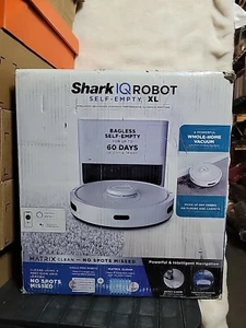 Robot aspirador SharkNinja RV2302AE IQ con base de capacidad de 60 días sin bolsa autovacío - Imagen 1 de 5