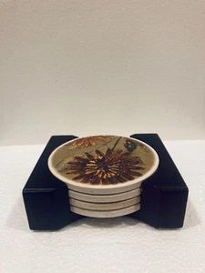 Kaffeetasse Untersetzer Set Vintage 4er Set mit Halter signiert von Hope Smith. - Bild 1 von 13