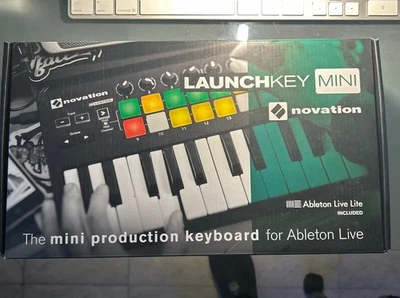 Novation Launchkey MINI MK2 Keyboard Controller NOVLKMIN2 - Image 1 of 4