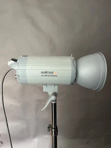 2 X Walimex pro VC-300 Studioblitze der Excellence Serie - Bild 1 von 8