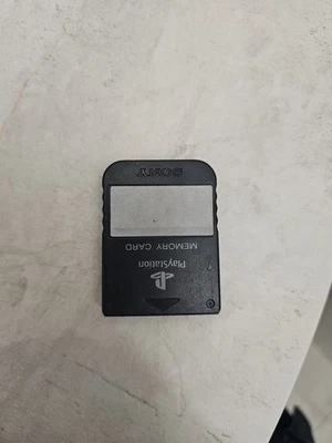 Sony SCPH-1020 1MB Memory Card - Grigio - Immagine 1 di 2