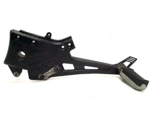 ESTRIBO DELANTERO IZQUIERDO para KAWASAKI GPZ 900 R 1986 usado 163090 - Imagen 1 de 7