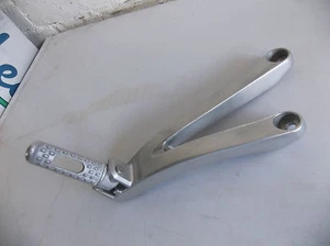 HONDA CBR600 Footrest and hanger left hand rear CBR600 07-12 VGC - Imagen 1 de 1