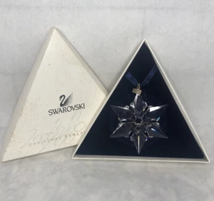 Swarovski Crystal 2000 Star Snowflake Annual Christmas Ornament In Box - Picture 1 of 7