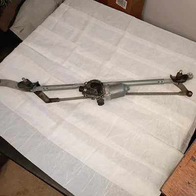 Chrysler 300 2011-2022 limpiaparabrisas transmisión acoplamiento con motor OEM Foto 1 de 4