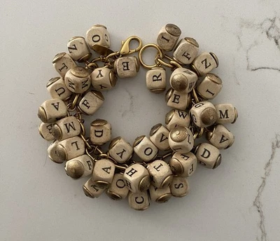 "Brazalete Lenora Dame Icónico Alfabeto Dije 7""" Foto 1 de 4